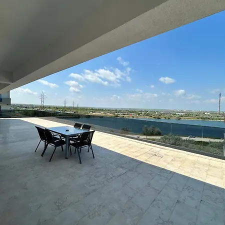 Penthouse Tower B1