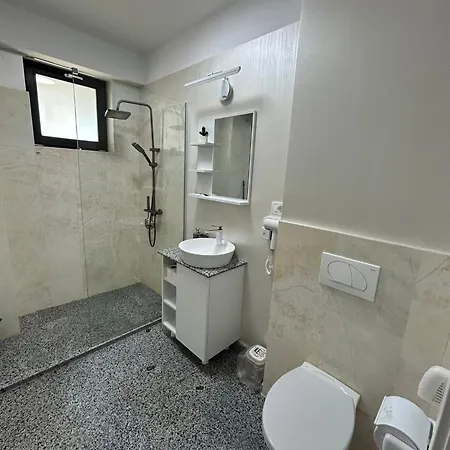 Penthouse Tower B1 * Navodari